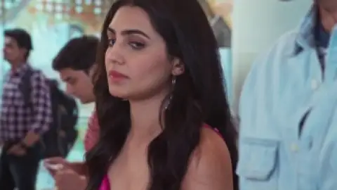Still 4 of Gumraah (2023) WEB-DL [Hindi DD5.1] 4K 1080p 720p & 480p [x264/HEVC]
