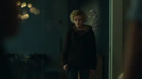 Still 4 of Ozark (Season 4: Part-2) WEB-DL [Hindi DD5.1 + English] 1080p 720p & 480p Dual Audio [10Bit-HEVC] HD | ALL Episodes [NetFlix Series]
