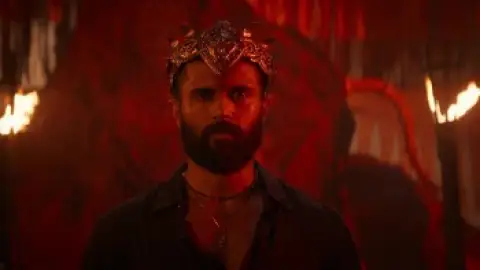 Still 8 of Kingdom (2025) WEB-DL [Hindi (DD5.1) & Telugu] 4K 1080p 720p & 480p Dual Audio [x264/10Bit-HEVC] | [Saamrajya]