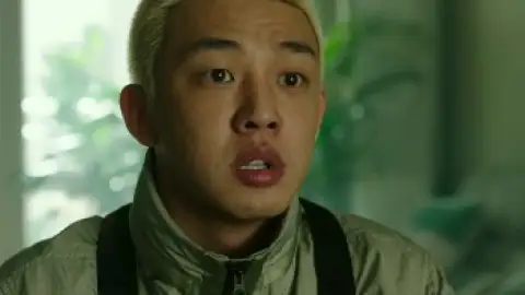 Still 4 of #Alive (2020) WEB-DL [English (ORG 5.1) & Korean] 1080p 720p & 480p Dual Audio [x264/ESubs]