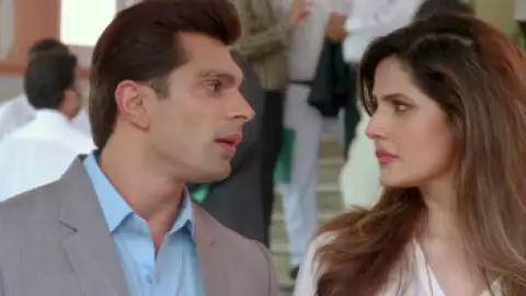 Still 5 of Hate Story 3 (2015) WEB-DL [Hindi 5.1] 1080p 720p & 480p [x264/10Bit-HEVC]