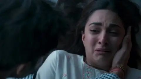 Still 8 of SatyaPrem Ki Katha (2023) WEB-DL [Hindi DD5.1] 1080p 720p & 480p [x264/10Bit-HEVC]