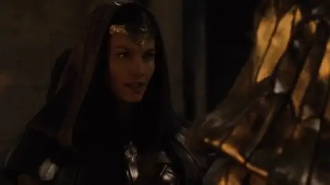 Still 3 of Zack Snyder’s Justice League (2021) BluRay [English DD5.1] 4K 1080p 720p & 480p [x264/Esubs]