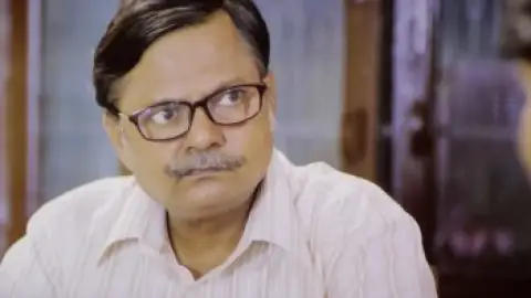 Still 1 of Ye Mard Bechara (2021) Hindi HDCAM 1080p 720p & 480p x264 [HD-CamRip]