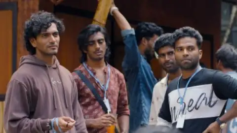Still 1 of Athiradi (2026) DS4K WEB-DL [Hindi (DD5.1) & Malayalam] 4K 1080p 720p & 480p Dual Audio [x264/HEVC]