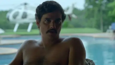 Still 3 of Narcos (Season 3) WEB-DL [Hindi (ORG 5.1) & English] Dual Audio 1080p 720p & 480p x264 DD5.1 | NetFlix Series