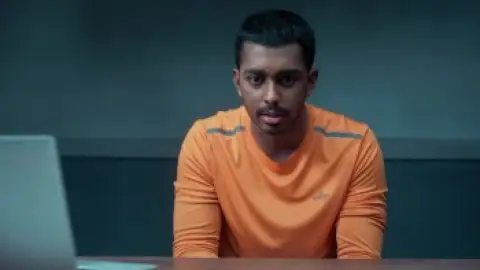 Still 4 of Maargan (2025) UNCUT DS4K WEB-DL [Hindi (DD2.0) & Tamil] 4K 1080p 720p & 480p Dual Audio [x264/10Bit-HEVC]
