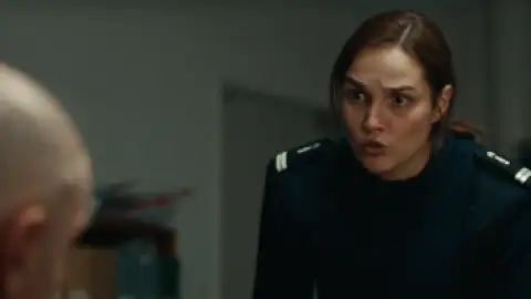 Still 4 of Anthracite (Season 1) WEB-DL [Hindi (ORG 5.1) & English] 1080p 720p & 480p [x264/ESubs] | [ALL Episodes] | NF Series