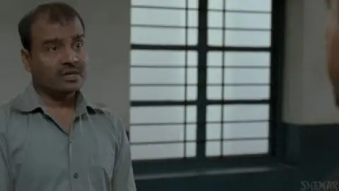 Still 3 of Jolly LLB (2013) BluRay [Hindi DD5.1] 1080p 720p & 480p [x264/HEVC]