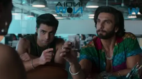 Still 1 of Rocky Aur Rani Kii Prem Kahaani (2023) WEB-DL [Hindi DD5.1] 1080p 720p & 480p [x264/HEVC]