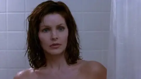 Still 6 of The Naked Gun 2½: The Smell of Fear (1991) BluRay [English DD5.1] 1080p 720p & 480p [x264/10Bit-HEVC]