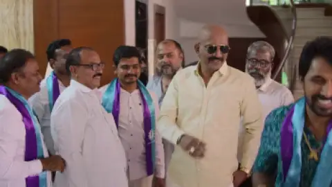 Still 3 of Save the Tigers (Season 2) WEB-DL [Hindi DD5.1] 1080p 720p & 480p [x264/ESubs] HD | ALL Episodes [HotStar Series]