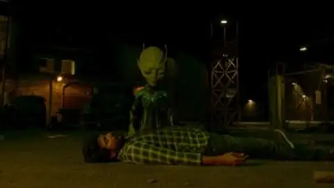 Still 4 of Ayalaan (2024) UNCUT DS4K WEB-DL [Hindi (DD5.1) & Tamil] 4K 1080p 720p & 480p Dual Audio [x264/10Bit-HEVC]