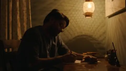 Still 9 of Three of Us (2023) WEB-DL [Hindi DD5.1] 1080p 720p & 480p [x264/ESubs]