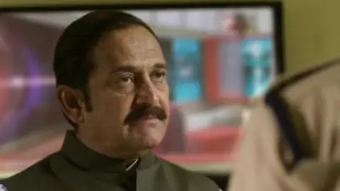 Still 8 of Singham Returns (2014) BluRay [Hindi DD5.1] 1080p 720p & 480p [x264/HEVC]