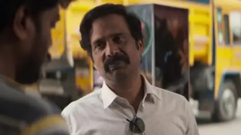 Still 5 of Kudumbasthan (2025) WEB-DL [Hindi (ORG 5.1) & Tamil] 4K 1080p 720p & 480p Dual Audio [x264/HEVC]