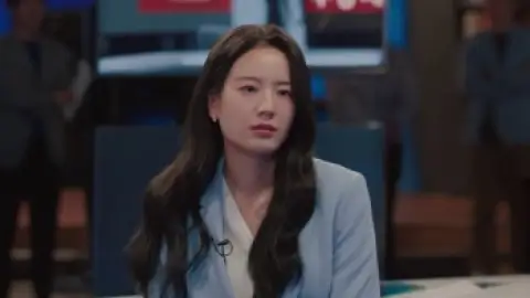 Still 1 of When the Phone Rings (Season 1) WEB-DL Korean 1080p 720p & 480p x264 AAC2.0 | NF Series