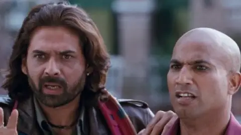 Still 3 of Son Of Sardaar (2012) BluRay [Hindi DD5.1] 1080p 720p & 480p [x264/HEVC]