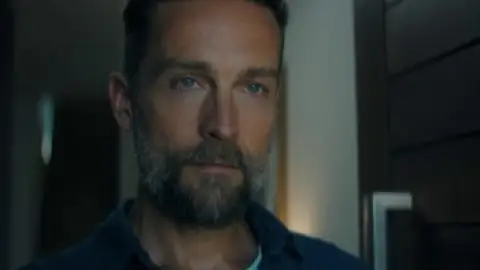 Still 5 of The Ex-Wife (Season 2) WEB-DL [Hindi (DD2.0) & English] 1080p 720p & 480p x264