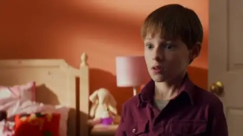 Still 2 of Poltergeist (2015) BluRay [Hindi (DD5.1) & English] 1080p 720p & 480p Dual Audio [x264/ESubs]