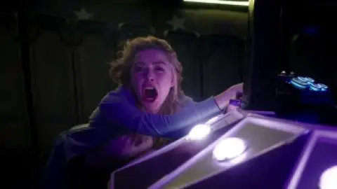 Still 8 of Totally Killer (2023) WEB-DL [Hindi (ORG 5.1) & English] 1080p 720p & 480p Dual Audio [x264/ESubs]