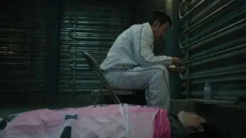 Still 2 of Mad Concrete Dreams (Season 1) WEB-DL [Hindi (DD2.0) & Korean] 1080p 720p & 480p Dual Audio [x264/10Bit-HEVC] | NF Series