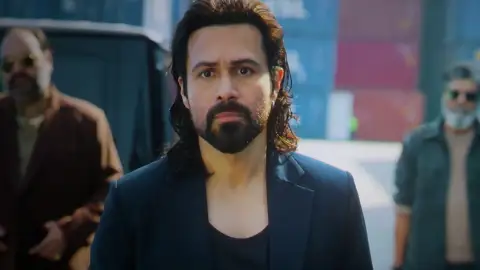 Still 7 of Awarapan 2 (2026) HQ-HDTC Hindi (LiNE) 1080p 720p & 480p [x264/HEVC]