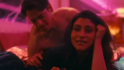 Still 1 of Lust Stories 3 (2026) DS4K WEB-DL [Hindi DD5.1] 4K 1080p 720p & 480p [x264/10Bit-HEVC]