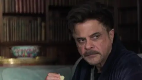 Still 5 of SAVi (2024) WEB-DL [Hindi DD5.1] 1080p 720p & 480p [x264/HEVC]