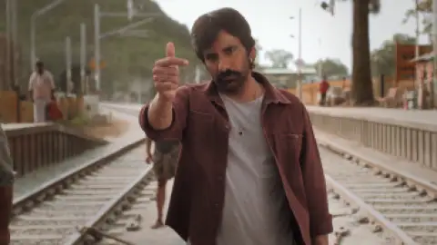 Still 3 of Mass Jathara (2025) [Hindi – HQ/Studio Dub] DS4K WEB-DL 4K 1080p 720p 480p [x264/HEVC] HD | [Without-ADs]