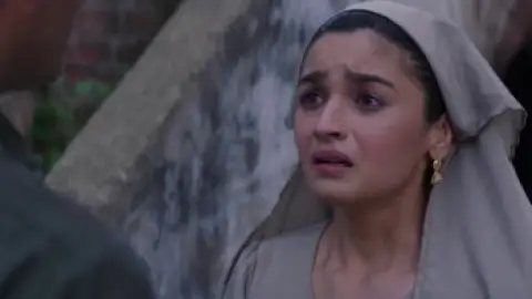 Still 6 of Raazi (2018) BluRay [Hindi DD5.1] 1080p 720p & 480p [x264/HEVC]