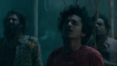 Still 3 of Kondal (2024) WEB-DL [Hindi (ORG 5.1) & Malayalam] 1080p 720p & 480p Dual Audio [x264/HEVC]