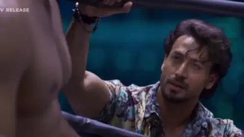 Still 3 of Ganapath (2023) HDTV Hindi (ORG 2.0) 1080p 720p & 480p [x264/HEVC] | [No-Ads]