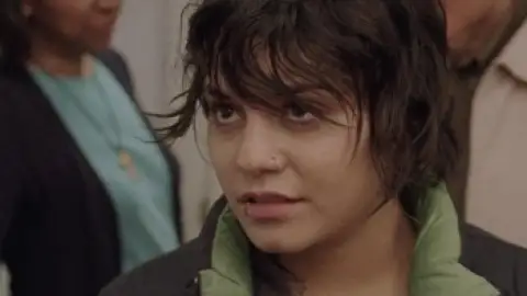 Still 4 of Gimme Shelter (2013) BluRay [Hindi (ORG 5.1) & English] 1080p 720p & 480p Dual Audio [x264/10Bit-HEVC]