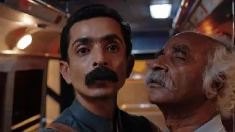 Still 5 of Maranamass (2025) DS4K WEB-DL [Hindi (DD5.1) & Malayalam] 4K 1080p 720p & 480p Dual Audio [x264/HEVC]