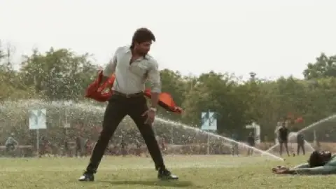 Still 1 of Ala Vaikunthapurramuloo (2020) UNCUT WEB-DL [Hindi (DD5.1) & Telugu] 4K 1080p 720p & 480p Dual Audio [x264/10Bit-HEVC]