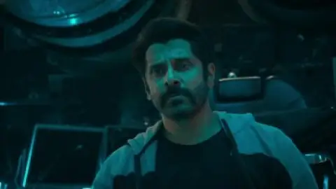 Still 7 of Cobra (2022) UNCUT WEB-DL [Hindi (DD5.1) & Tamil] 4K 1080p 720p & 480p Dual Audio [x264/10Bit-HEVC]