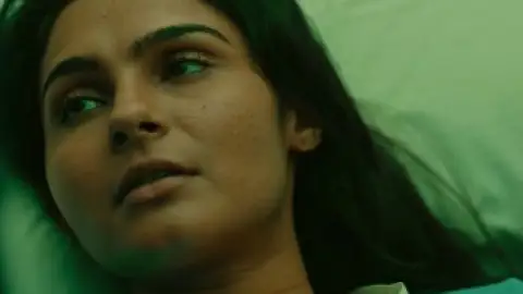 Still 6 of The House Next Door (2017) WEB-DL [Hindi DD5.1] 1080p 720p & 480p [x264/HEVC]
