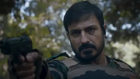 Still 6 of Captain (2022) [HQ Hindi-Dub] Proper WEB-DL 1080p 720p & 480p [HEVC/x264] HD