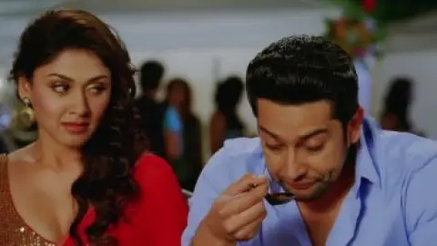 Still 5 of Grand Masti (2013) WEB-DL [Hindi DD2.0] 1080p 720p & 480p [x264/Esubs]