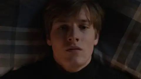 Still 5 of Dark (Season 1) WEB-DL [English (ORG 5.1) & German] 1080p 720p & 480p x264 Dual Audio DD5.1