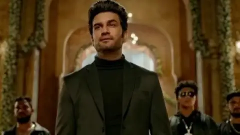 Still 6 of Housefull 4 (2019) WEB-DL [Hindi DD5.1] 1080p 720p & 480p [x264/HEVC]