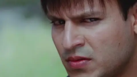 Still 1 of Kaal (2005) WEB-DL [Hindi DD5.1] 1080p 720p & 480p [x264/HEVC]