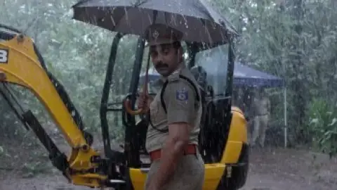 Still 1 of Rekhachithram (2025) DS4K WEB-DL [Hindi (ORG 5.1) & Malayalam] 4K 1080p 720p & 480p Dual Audio [x264/10Bit-HEVC]