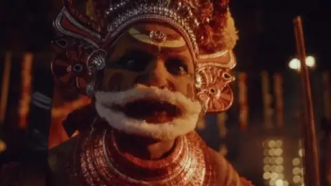 Still 2 of Malayalee from India (2024) WEB-DL [Hindi (ORG 5.1) & Malayalam] 4K 1080p 720p & 480p Dual Audio [x264/HEVC]
