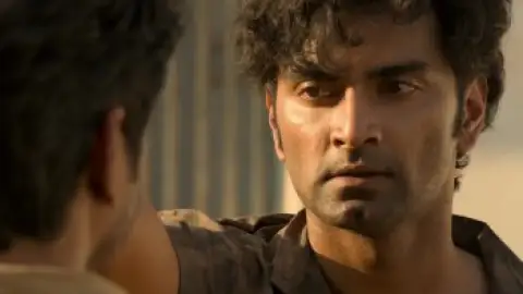 Still 3 of Parasakthi (2026) [Hindi – HQ/Studio Dub] DS4K UNCENSORED WEB-DL 4K 1080p 720p 480p [x264/HEVC] HD | [Without-ADs]
