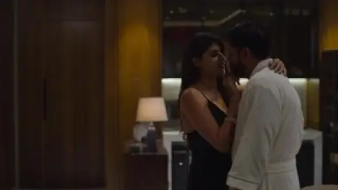 Still 4 of The Broken News (Season 1) WEB-DL [Hindi DD5.1] 1080p 720p & 480p [x264/ESubs] HD | ALL Episodes [ZEE5 Series]