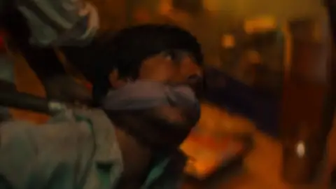 Still 5 of Indian Predator: The Butcher of Delhi (Season 1) WEB-DL [Hindi DD5.1] 1080p 720p & 480p [x264/ESubs] HD | ALL Episodes [NetFlix Series]