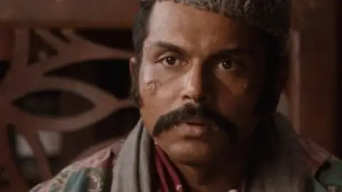 Still 3 of Sardar (2022) UNCUT WEB-DL [Hindi (DD2.0) & Tamil] 4K 1080p 720p & 480p Dual Audio [x264/10Bit-HEVC]