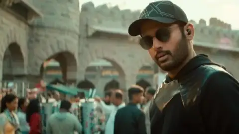 Still 1 of Robinhood (2025) [Hindi – HQ/Studio Dub] WEB-DL 1080p 720p 480p [x264/HEVC] HD | [Without-ADs]